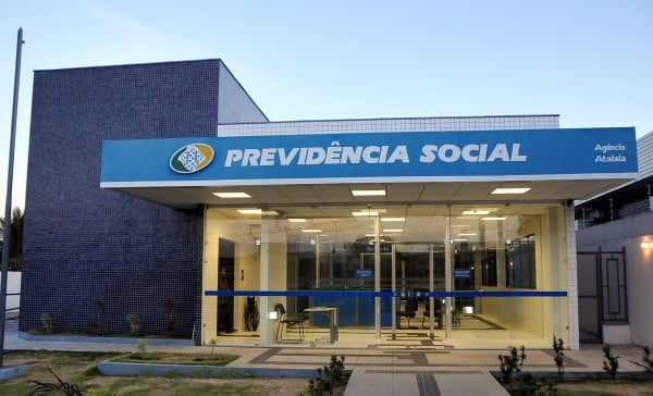 INSS convoca 152,2 mil beneficiários para perícia de revisão