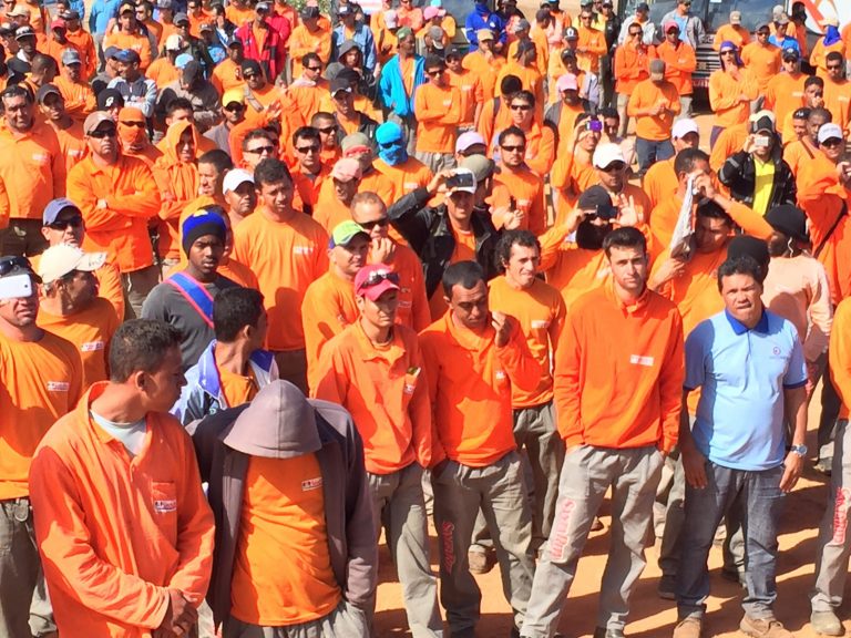 Trabalhadores de parques eólicos de Caetité voltam ao trabalho após 8 dias de greve