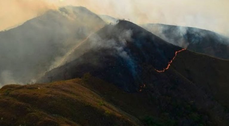 INCÊNDIO JÁ DESTRUIU 9 MIL HECTARES NA CHAPADA DIAMANTINA, APONTA ICMBIO
