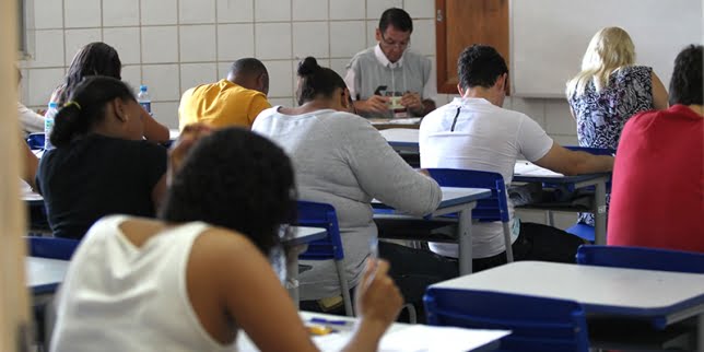 Estado da Bahia realizará concurso público para mais de 7 mil professores no primeiro semestre de 2016