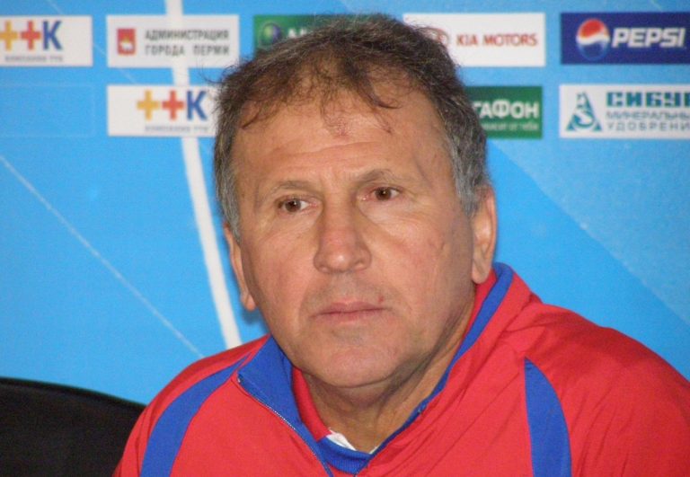 Zico desiste de candidatura à presidência da Fifa
