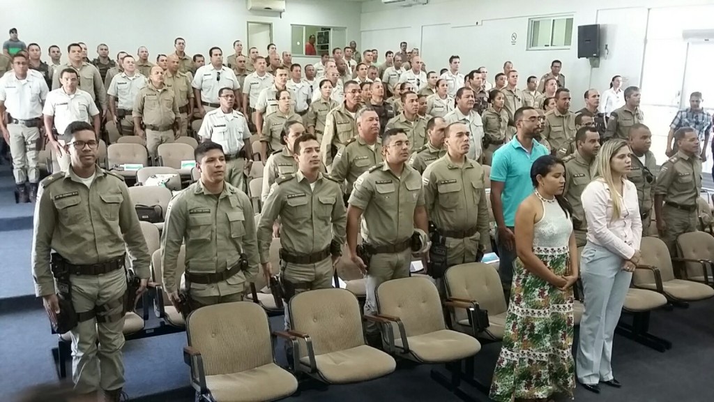 PARADA DA POLICIA MILITAR APRESENTA NÚMEROS PARA A SOCIEDADE GUANAMBIENSE