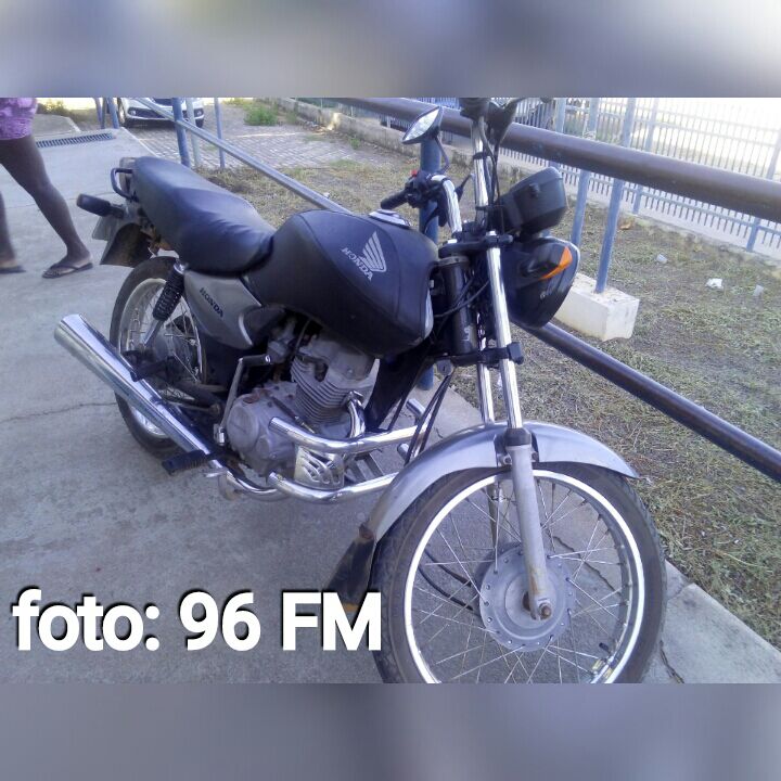 Moto roubada em Caetité é recuperada em Guanambi.