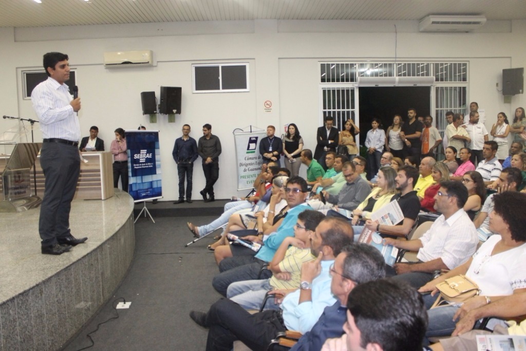 Empresários e empreendedores lotam evento com lideranças estaduais do Desenbahia e Sebrae