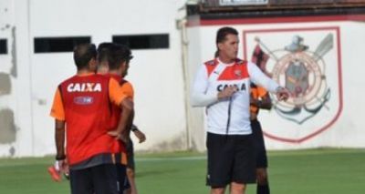 Mancini tem três problemas para montar time que enfrenta o Flamengo de Guanambi