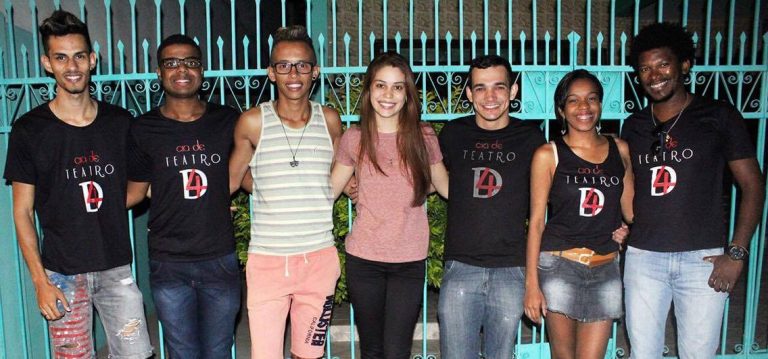 Grupo de Teatro guanambiense produz vídeos divertidos para internet