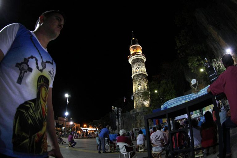 Governo inaugura nova iluminação do Santuário de Bom Jesus da Lapa