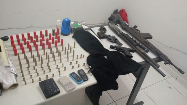 Quatro indivíduos são mortos em confronto com a polícia em Bom Jesus da Lapa