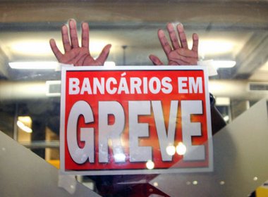 Banqueiros e sindicatos negociam nesta terça-feira em busca de fim da greve dos bancários