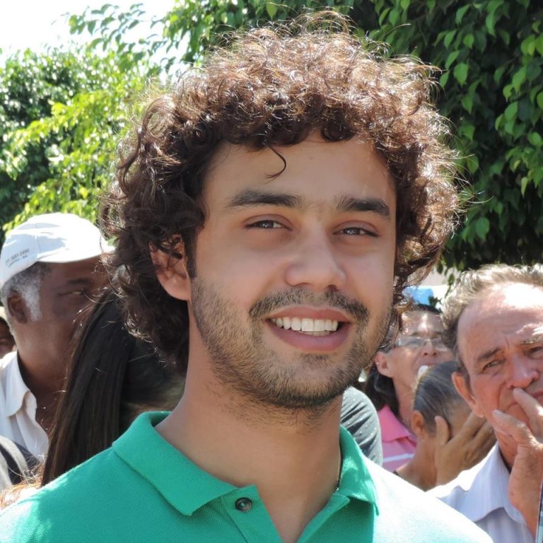 Prefeito eleito em Candiba é o mais jovem da região