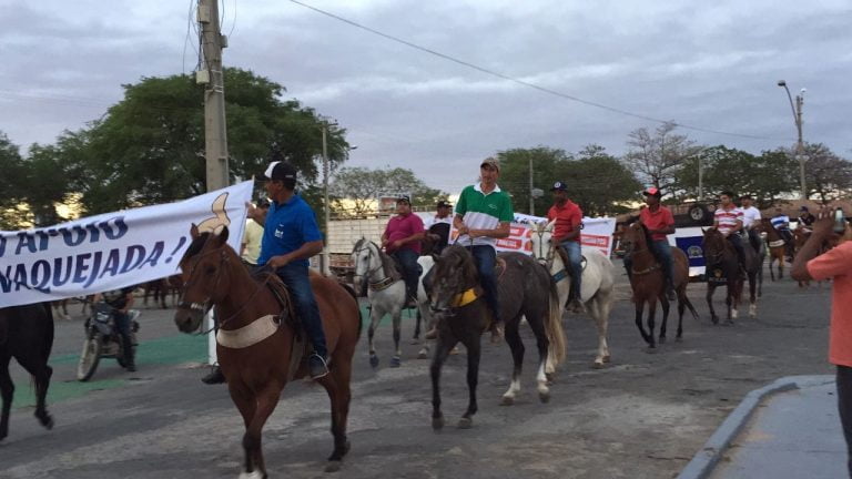 Cavaleiros e Amazonas protestam contra proibição de Vaquejadas