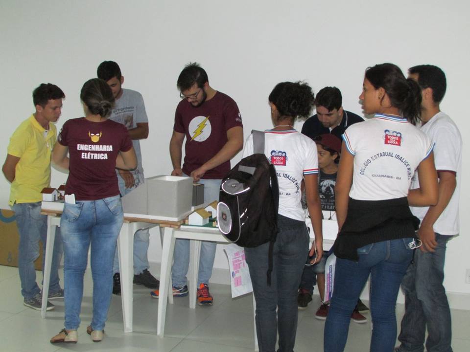 Faculdade Guanambi recebe estudantes em seus laboratórios, inscrições para o vestibular terminam nesta terça (22)