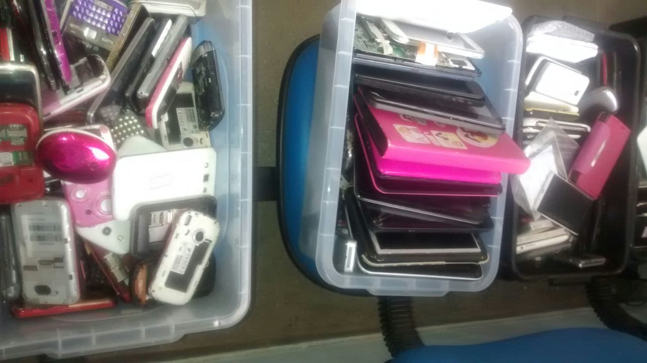 Guanambi: Polícia procura donos de mais de 150 celulares que foram roubados e recuperados