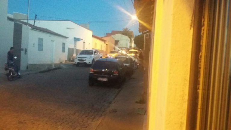 Jovem é atingido por tiros no bairro Monte Pascoal em Guanambi