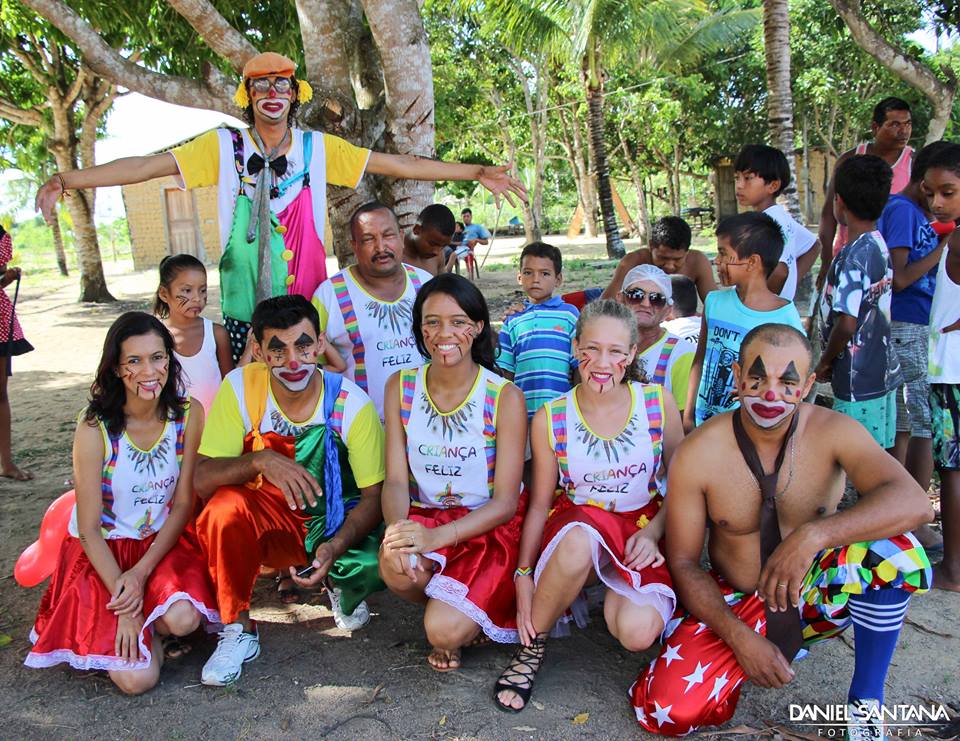 Caetiteenses do “Projeto Criança Feliz” levam alegria a comunidades indígenas do Sul da Bahia