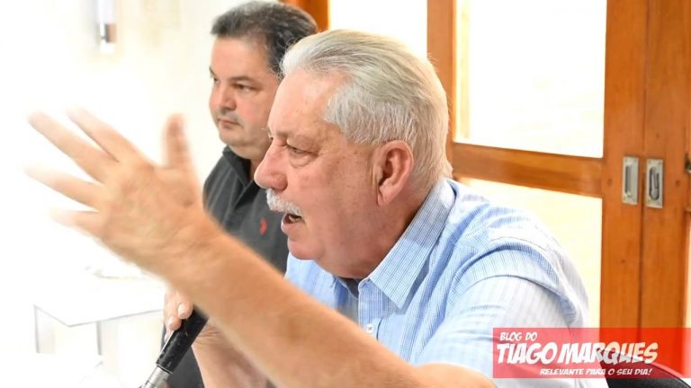 Ex-prefeito Nilo Coelho concede coletiva de imprensa