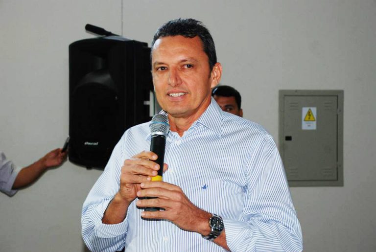 Guanambi: Justiça acata denúncia e ex-prefeito vira réu por permitir uso irregular de veículo