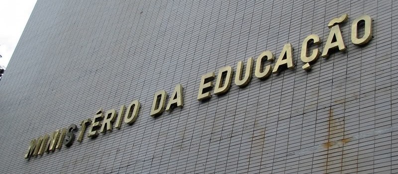 Nome do ministro da Educação pode sair hoje, indica Bolsonaro
