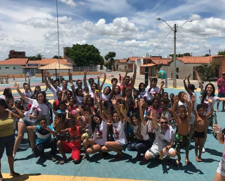 Campanha Natal Feliz realiza  bazar beneficente