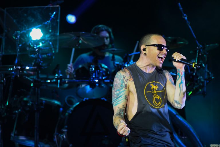 Após suicídio do Vocalista da Banda Linkin Park  as vendas aumentam 461%