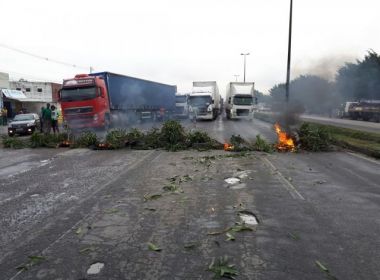 Bahia: motoristas protestam contra corrupção e aumento de combustíveis