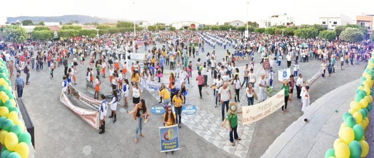 Fotos: Desfile de Sete de Setembro em Candiba