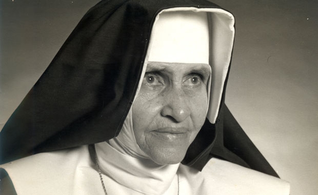Vaticano irá proclamar Irmã Dulce como Santa