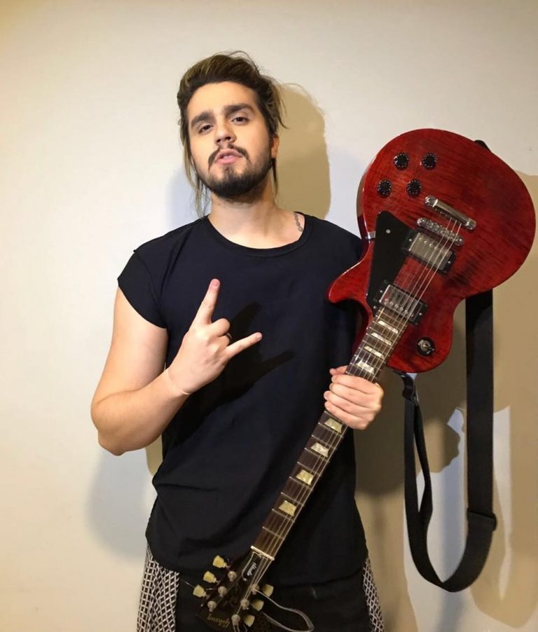 Luan Santana diz que vai se arriscar no heavy metal e fãs apostam em pegadinha