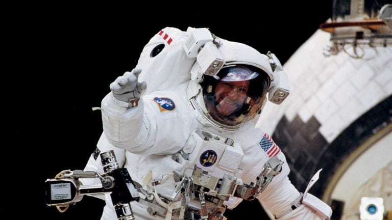 Viagens ao espaço geram mudanças na composição do sangue de astronautas