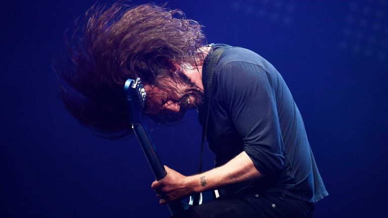 Foo Fighters e Queens of the Stone Age anunciam shows no Brasil em 2018
