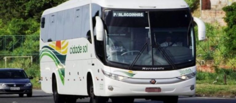 Quase 500 ônibus foram assaltados nas estradas baianas em oito meses