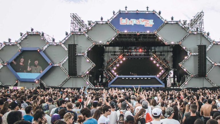 Lollapalooza é acusado de burlar lei da meia-entrada