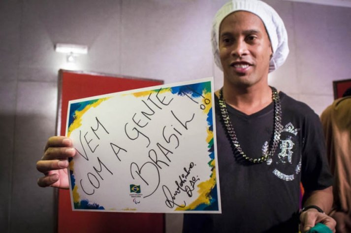 Eleições: Ronaldinho Gaúcho quer sair dos gramados e ir para a Câmara dos Deputados