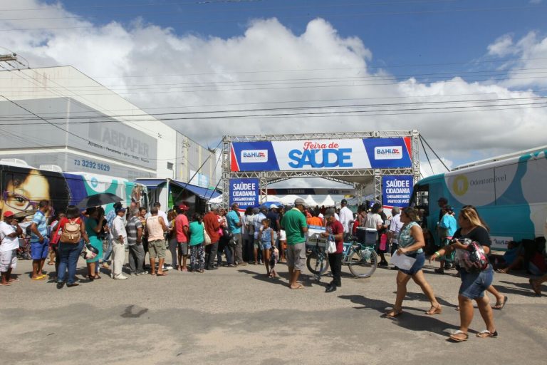 Feira de Cidadania e Saúde oferece serviços à população na Praça do Feijão neste fim de semana