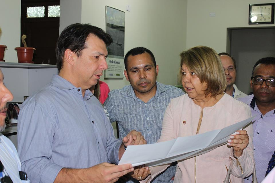 Reitora da UFOB visita Guanambi para avaliar implantação de extensão universitária na cidade