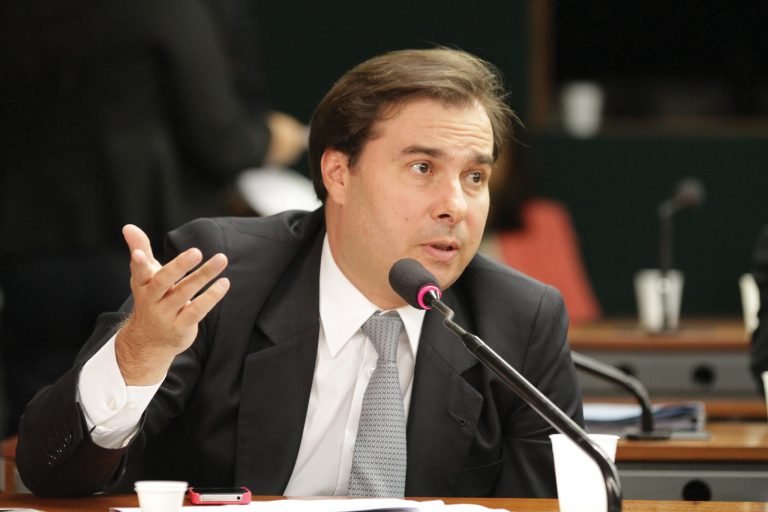 Rodrigo Maia diz que reforma da Previdência é a salvação do Brasil