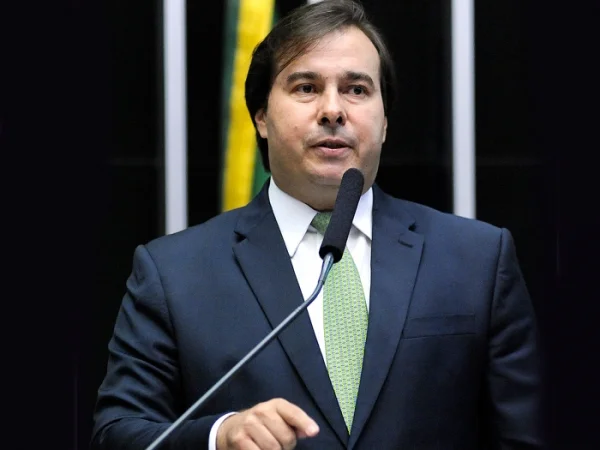 Rodrigo Maia marca votação da reforma da Previdência para 19 de fevereiro