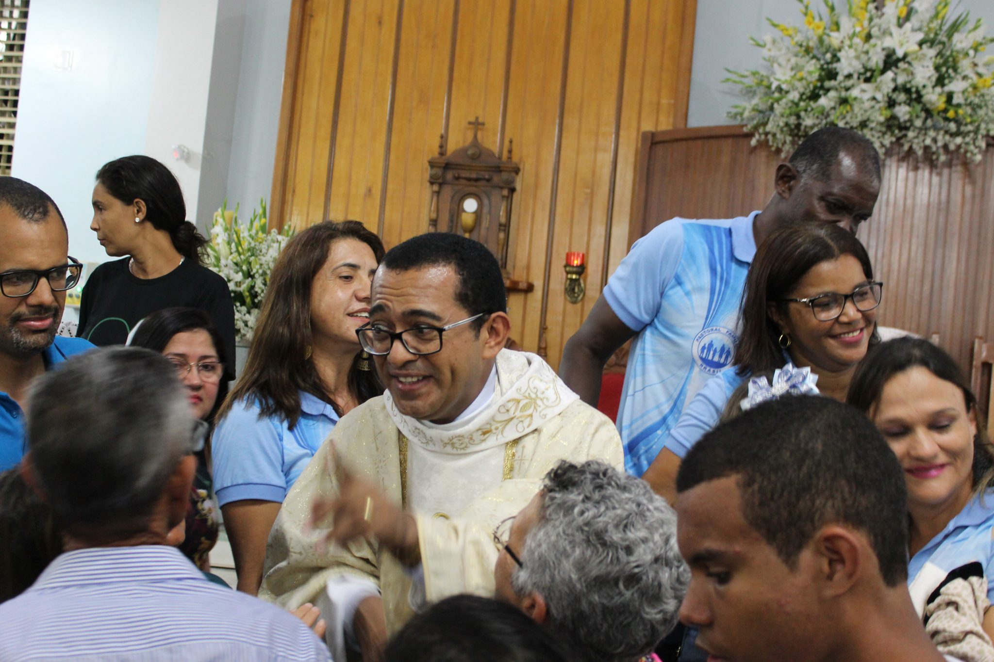 Guanambi: Comunidade católica acolhe novo pároco