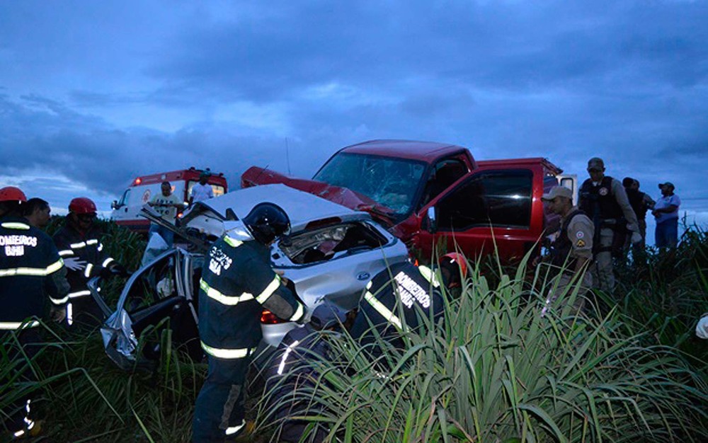 Três adolescentes morrem em acidente após roubarem veículo em Luiz Eduardo