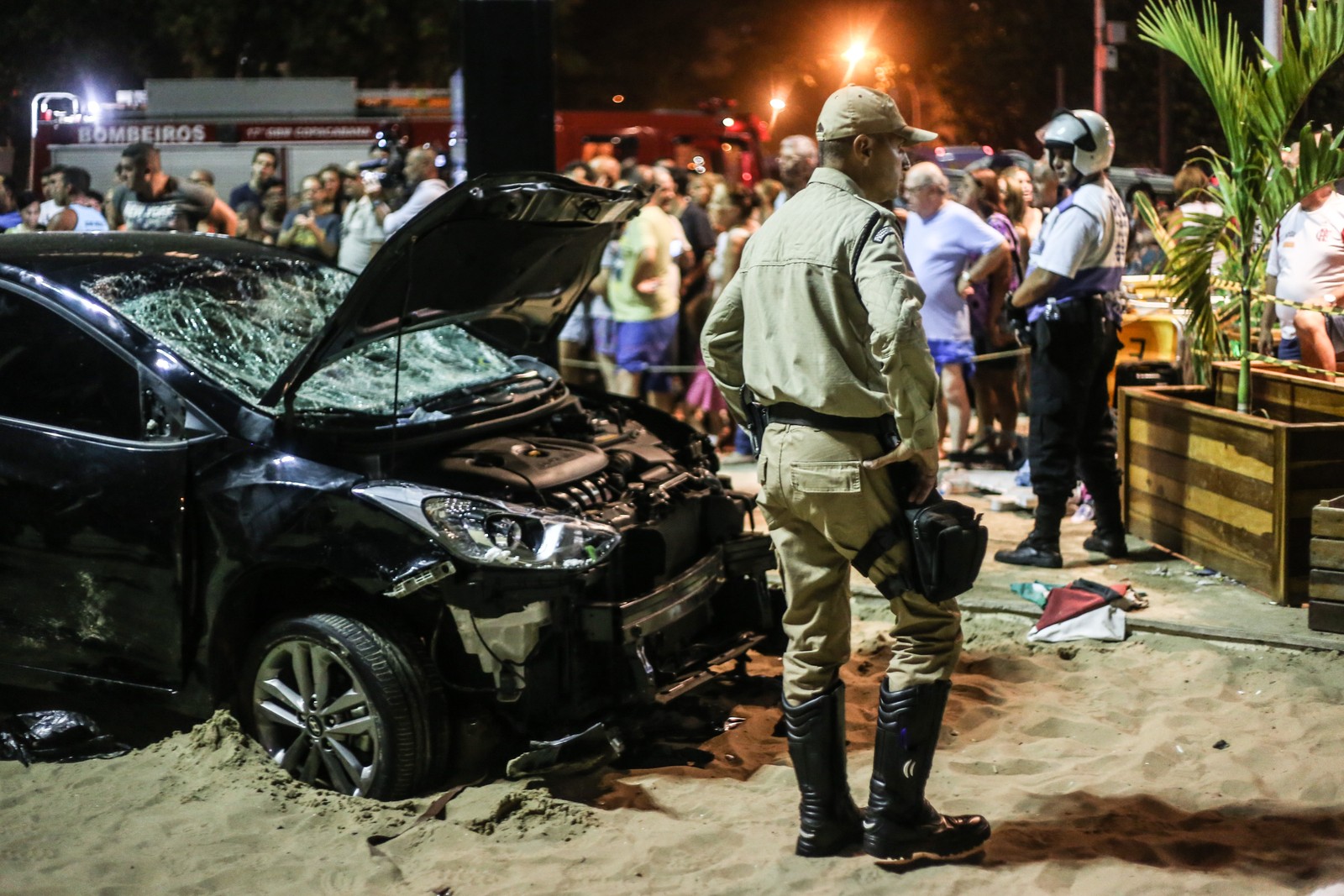 Motorista atropela 17 pessoas em Copacabana nesta quinta-feira (18), bebê morre