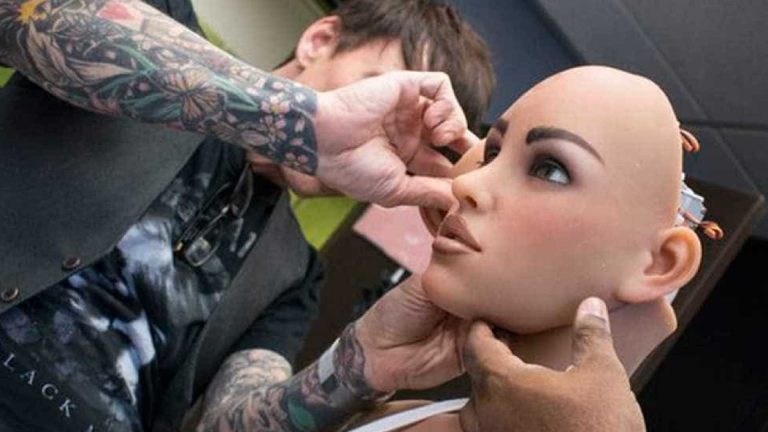 Robô para fazer sexo é lançado em feira de tecnologia