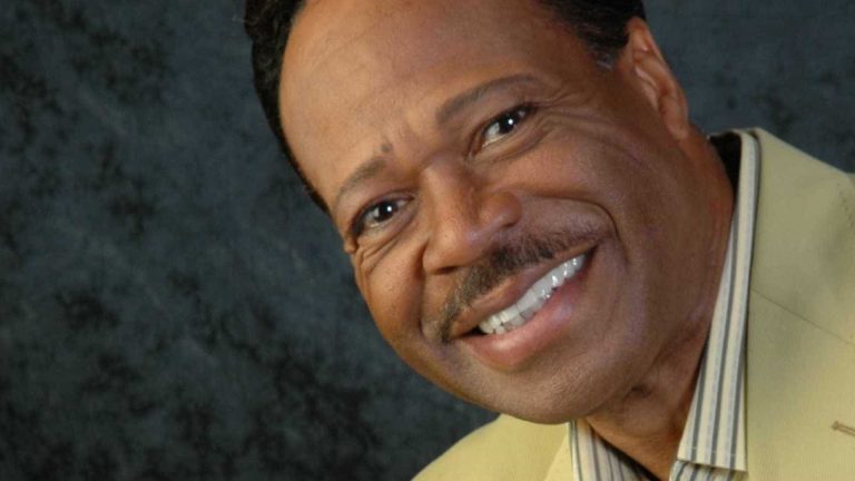 Morre o cantor Edwin Hawkins, famoso pela música “Oh Happy Day”