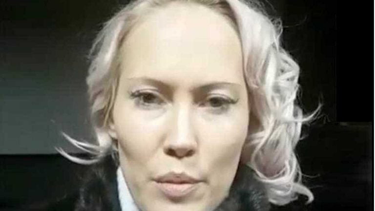 Mãe tentou vender virgindade da filha de 13 anos
