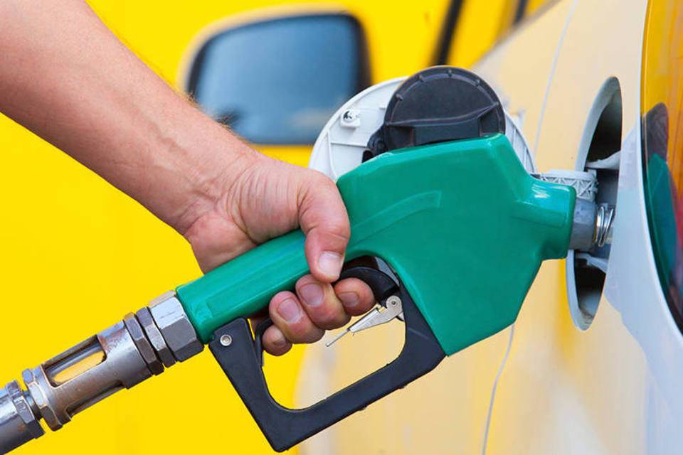 Preço da gasolina sobe pela quinta semana seguida em Guanambi