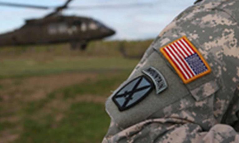 Queda de avião militar dos EUA no Iraque mata todos os ocupantes