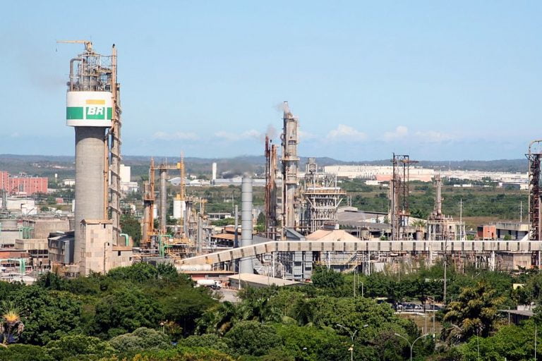 Após prejuízo de R$ 200 milhões, Petrobras fecha fábrica de fertilizantes na Bahia