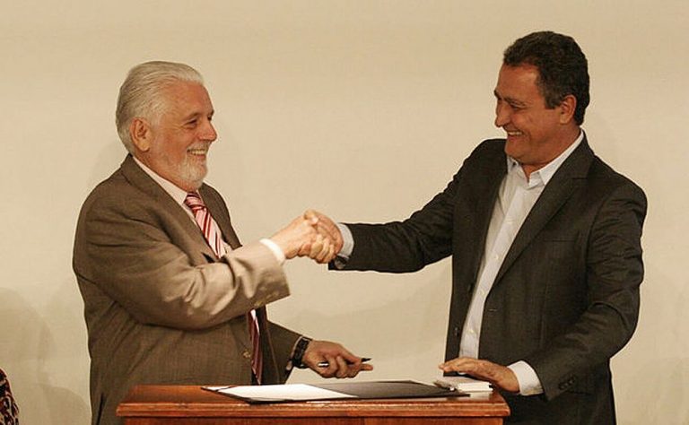 Operação da Polícia Federal investiga campanha de Rui Costa