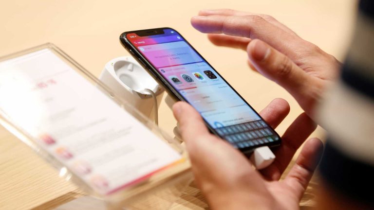 Apple quer lançar iPhone com tela dobrável
