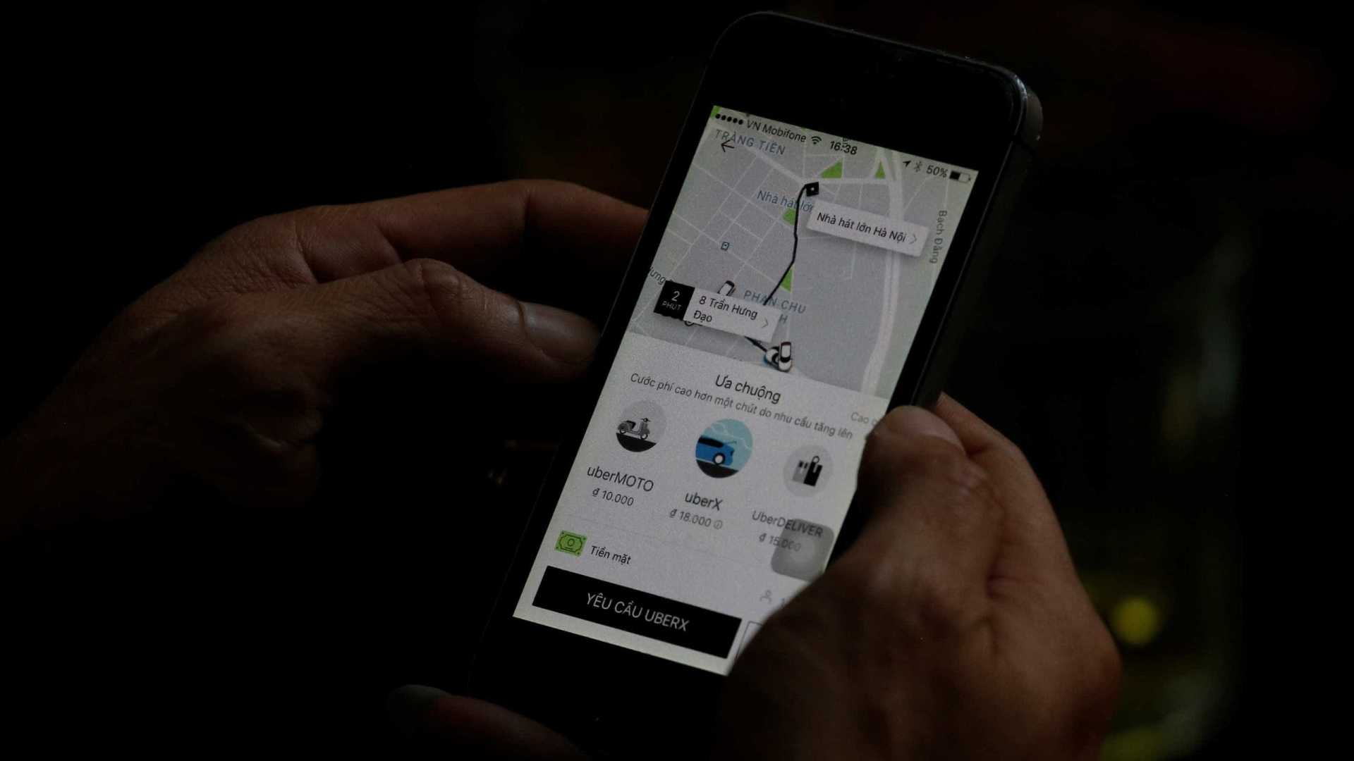 Uber negocia sistema de condução autônoma com Toyota