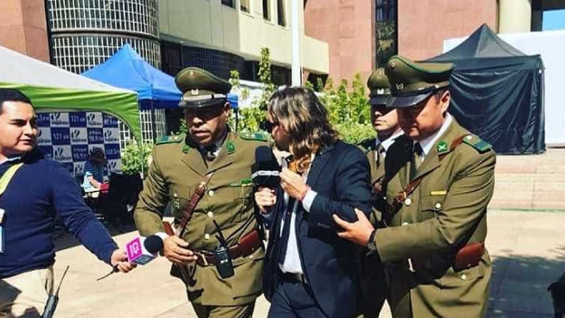Repórter do CQC no Chile é expulso ao questionar Temer sobre corrupção